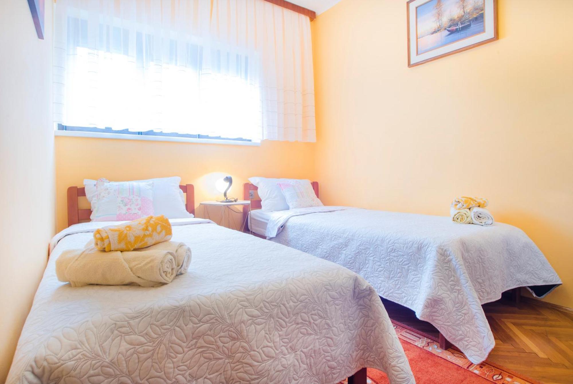 Apartments Karmelic Malinska Kültér fotó